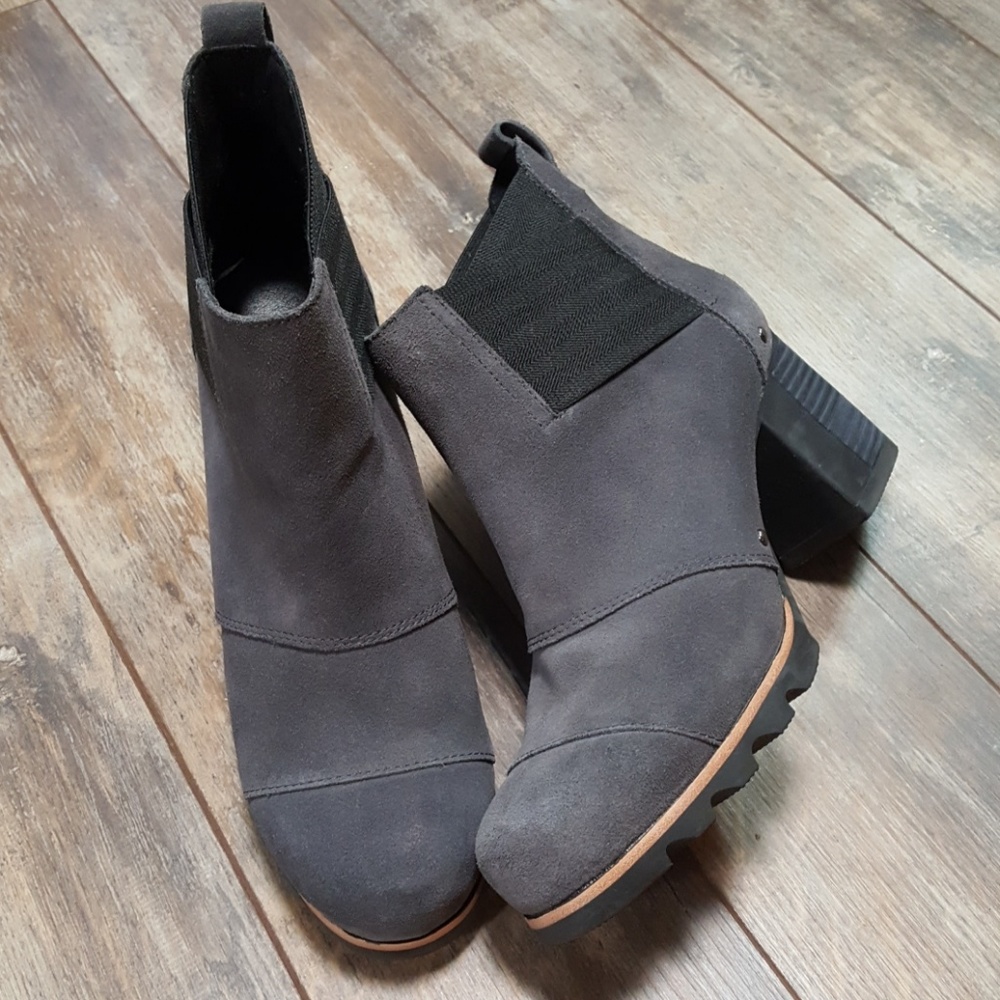 Sorel ankle boot size 9